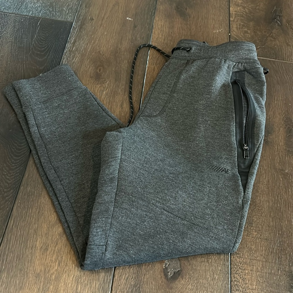 American eagle joggers